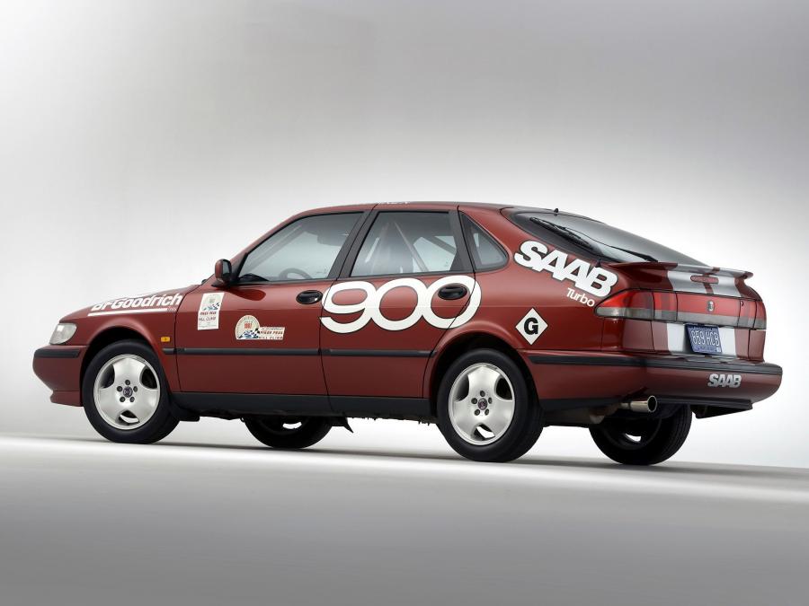  Saab 900 SE Turbo Pikes Peak 1995 года  (фото 2 из 3)